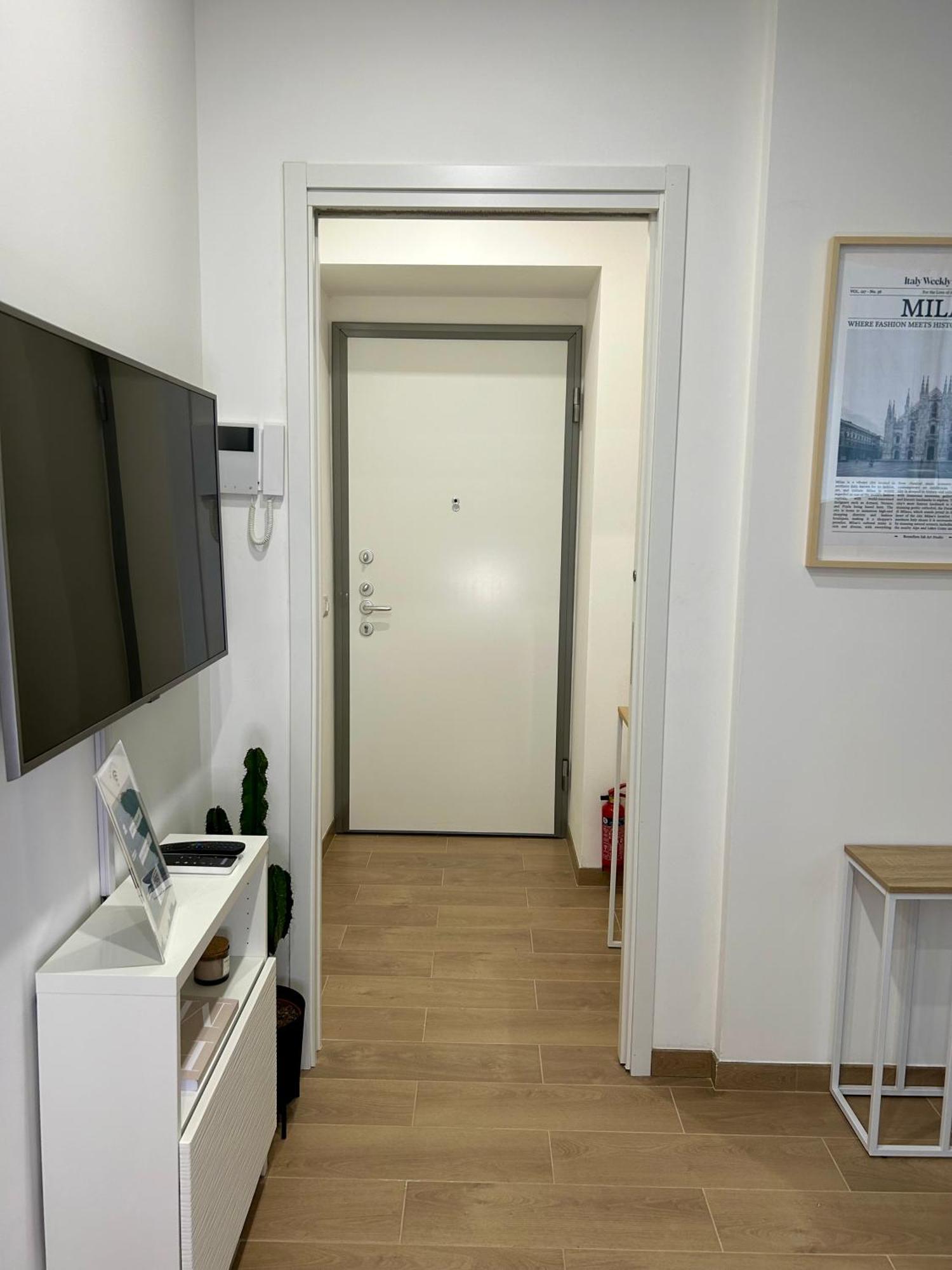 Navigli-Bocconi - Peque Home, Wi-Fi Milano Eksteriør billede