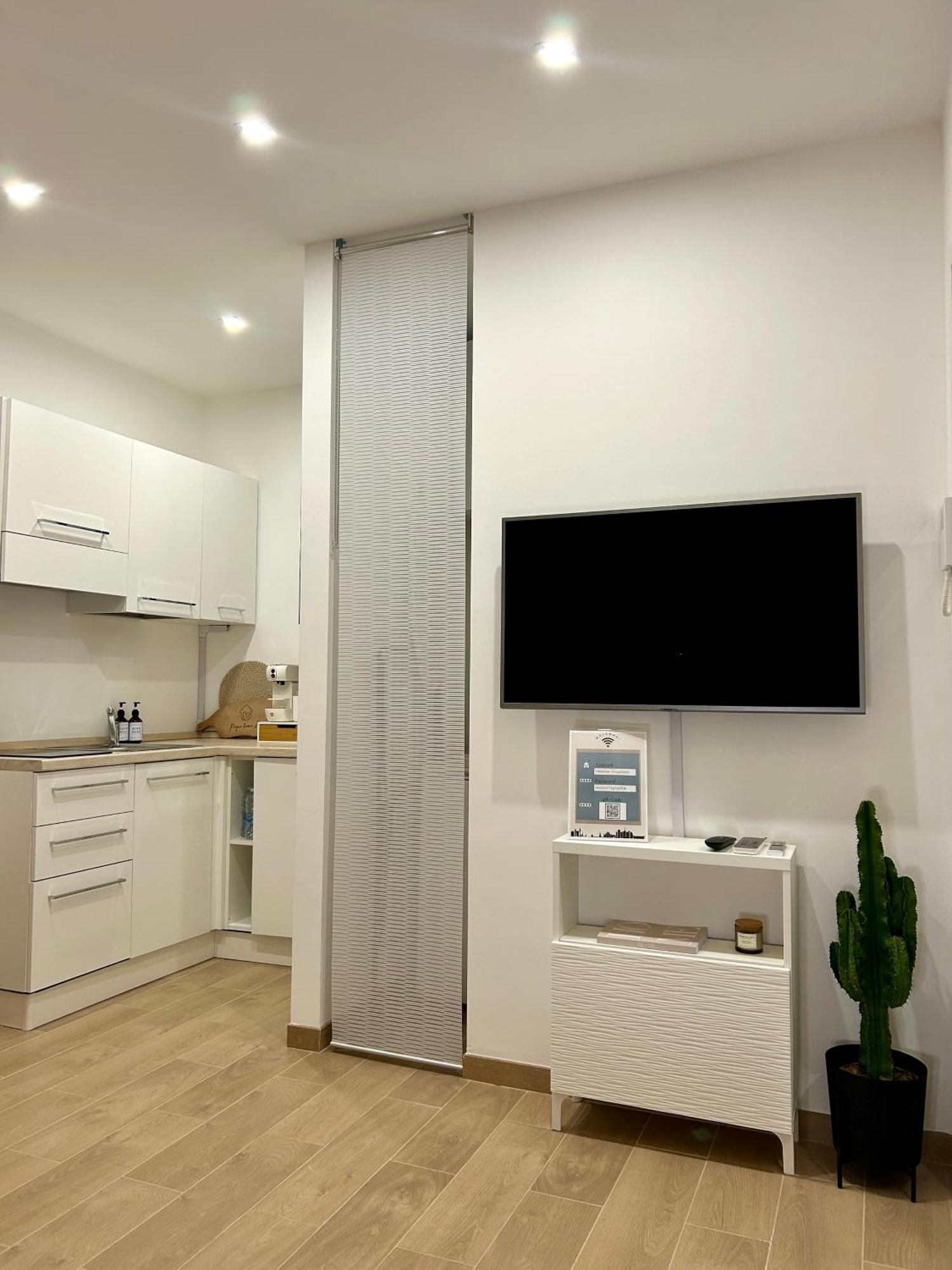 Navigli-Bocconi - Peque Home, Wi-Fi Milano Eksteriør billede